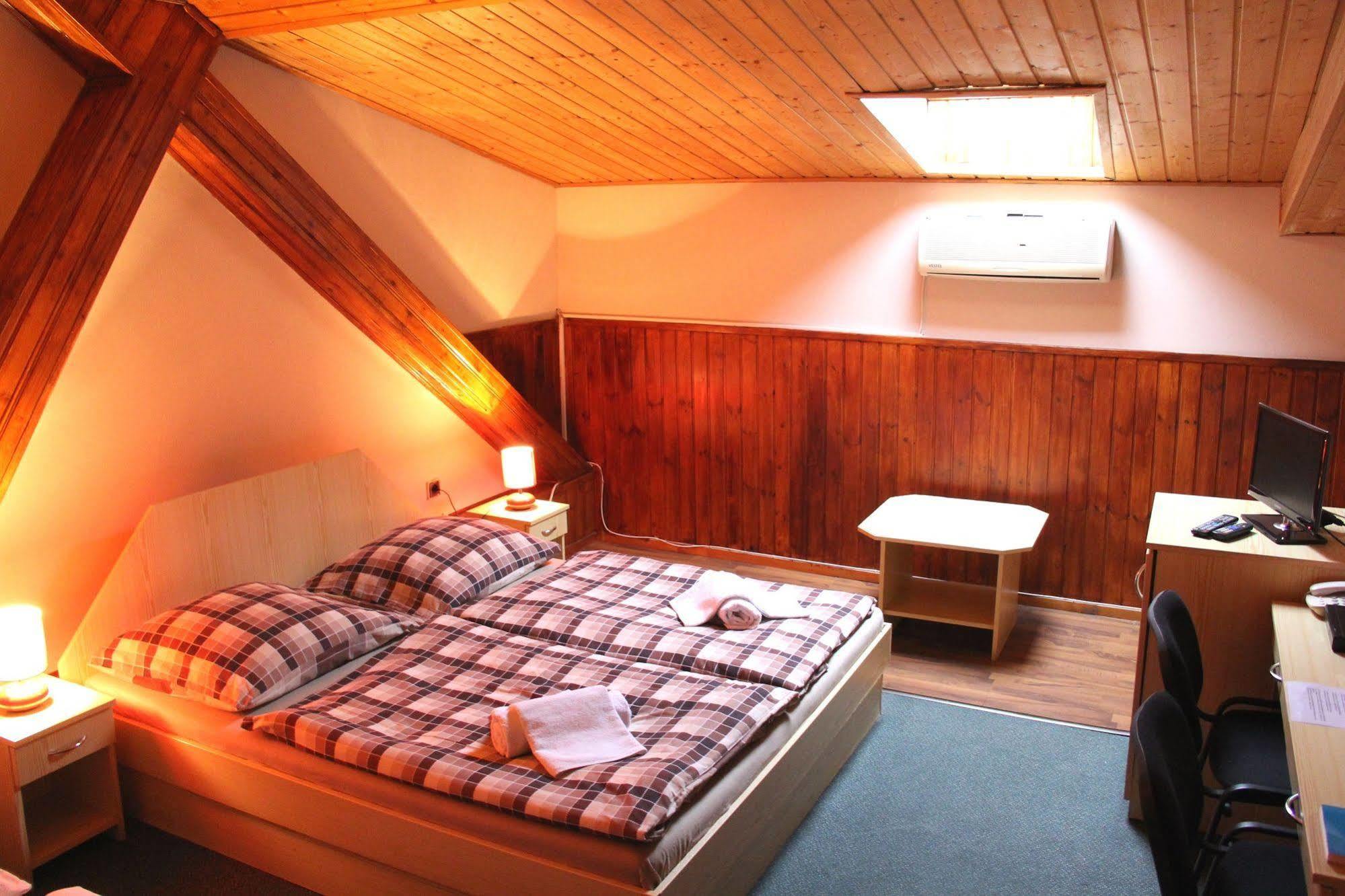 Hotel Zlate Košice Εξωτερικό φωτογραφία